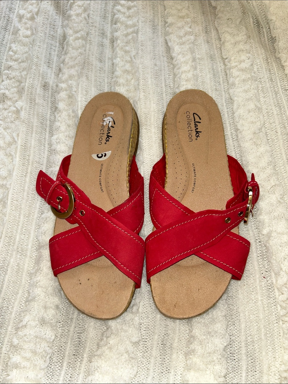 Clarks Red Crossover Strap Women's Sandals with Buckle